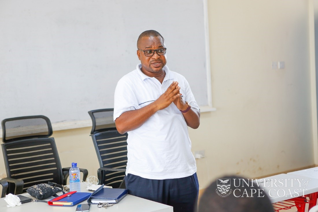 Coordinator of Postgraduate Programmes at CoDE, Dr. Felix Kumedzro addressing students